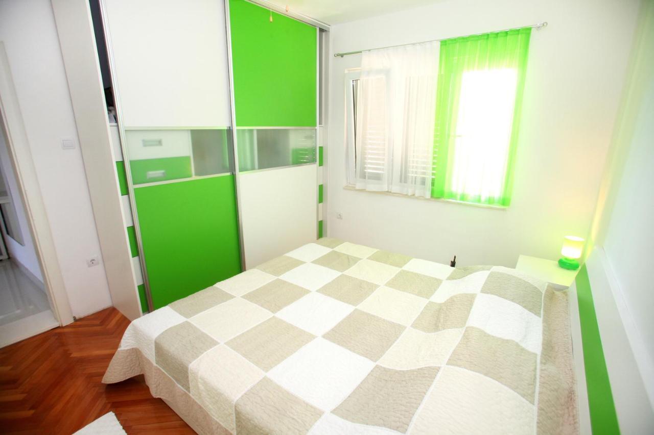 Apartments Nakir สลาทิเน ห้อง รูปภาพ